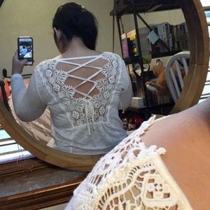 💕Semisheer cross lace back blouse